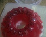 Foto langkah ke 5 dari resep Puding Buah Naga Susu 🍮.