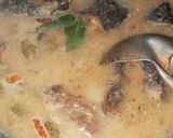 Foto langkah ke 5 dari resep Lodeh Ikan Patin dan Tomat hijau.