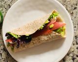 Foto del paso 3 de la receta: Wrap de jamón, guacamole y lechuga
