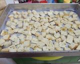 Foto langkah ke 2 dari resep Garlic Crouton.