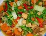 Foto langkah ke 5 dari resep Tumis sayur campur sari... simpel🙏.. bumbu iris.