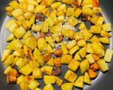A picture of step 3 of Stir-Fried Chicken Strips with Diced Potatoes.