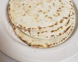 A picture of step 4 of Chomorro coconut tatiyas.