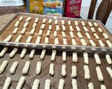 Foto langkah ke 1 dari resep Mini Cheese roll.