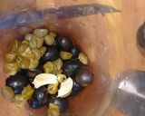 Foto del paso 1 de la receta: Tapenade vegano (de aceitunas negras)