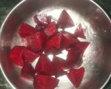 A picture of step 1 of Beetroot soup.