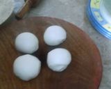A picture of step 1 of Ammi ke hath ka pori paratha.