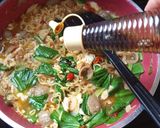 Foto langkah ke 5 dari resep Mie Nyemek Goreng.