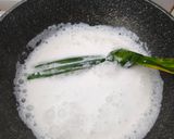 Foto langkah ke 3 dari resep Lemper isi Ayam.