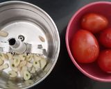 ટામેટા લસણની ચટણી (Tomato Garlic Chutney Recipe In Gujarati) રેસીપી સ્ટેપ1ફોટો