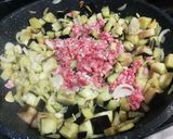 Foto del paso 6 de la receta Berenjenas con carne picada y fideos a la menta