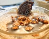 A picture of step 5 of Oreo Thick Shake.