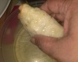 A picture of step 4 of சிக்கன் சீஸ் பிரட் ரோல்ஸ்.