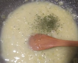 Foto del paso 4 de la receta: Merluza en salsa de cebolla (a mi manera)