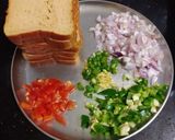 *வீட் பிரெட் வெஜ் உப்புமா*(wheat bread veg upma recipe in tamil) ரெசிபி ஸ்டேப் 1 புகைப்படம்