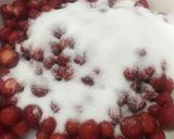Foto del paso 2 de la receta: Mermelada de frutillas enteras