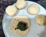 A picture of step 4 of Bathua ki kachori.