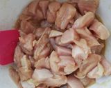 Pikáns csirkemell főtt tésztával recept fázis 1 fotója