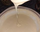 A picture of step 4 of Chocolate filled vanilla cupcakes.