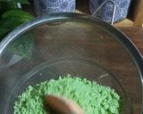 Foto langkah ke 3 dari resep Kue Putu Dua Warna dengan Cetakan (Pandan Telang).