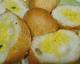 Hình bước làm 1 của món Cá hộp sốt cà xào hành tây