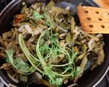 Foto del paso 2 de la receta: Guiso de nopales con rajas 😋