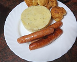 Foto del paso 6 de la receta: Coliflor rebozada con puré de papas, longaniza y mojo