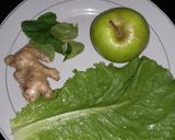 A picture of step 1 of Healthy Green Juice.