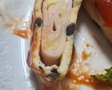 Foto del paso 15 de la receta: 174. Tortilla Rellena de Pavo y Queso con Tomate Frito