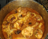 Foto del paso 3 de la receta: Muslitos de pollo estofados con ciruelas