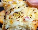 A picture of step 5 of Cheesy Chilli Toast.