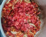 A picture of step 4 of Vorí Vorí Soup.