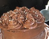 A picture of step 6 of Moist 2 Layer Chocolate Cake.