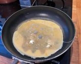 A picture of step 3 of Fluffy spinach omelette 🥚⏲.