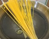 Gambar langkah 2 resipi 👩🍳Spaghetti Aglio Olio.
