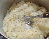 Foto del paso 1 de la receta: Pancitos saborizados de cebolla, ají morrón y aceitunas