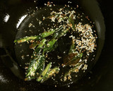 A picture of step 5 of Khaman Dhokla.