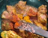 A picture of step 4 of Mughal chicken curry.