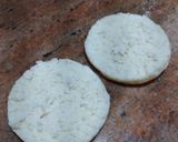 Foto del paso 3 de la receta: Muffin con huevo, queso y tocino