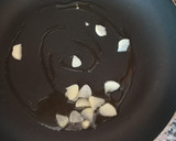 Foto del paso 1 de la receta: Lentejas salteadas con ajo