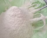 Foto langkah ke 3 dari resep Bolu pandan kukus 2 telur.