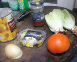 Foto del paso 1 de la receta: Ensalada con queso y melocotón en almíbar