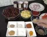 A picture of step 1 of Kalay chanay ki Chaat.