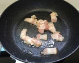 รูปขั้นตอนการทำที่ 6 ของ ฟูซิลีผัดเบคอนพริกแห้ง