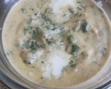 A picture of step 5 of Methi matar malai.