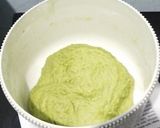 Foto langkah ke 1 dari resep Roti Matcha isi Choco Crunchy.