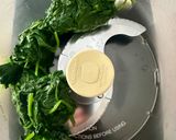 A picture of step 4 of Palak Paneer (Indian Spinach and Cheese Stew).