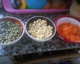 A picture of step 1 of Peas and maize salad.