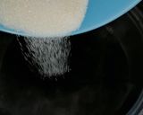 Foto del paso 9 de la receta: Panna cotta de coco con coulis de jamaica y mezcal
