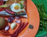 Foto langkah ke 1 dari resep 149. Indomie Balacan Kangkung.